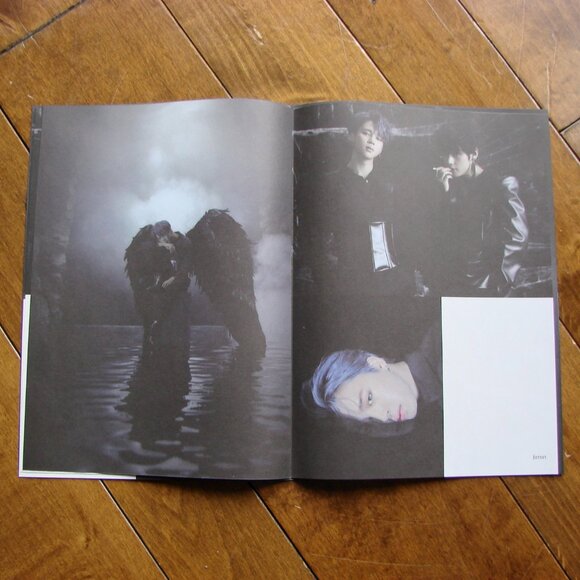 COPY - BTS Map Of The Soul 7 Version 2 CD Excellent Box Set Posters Stickers - Picture 9 of 9